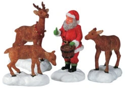Lemax Santa Feeds Reindeer - Set Of 4 -Country Christmas Loft Store m6uhiavfv64zfehjem94